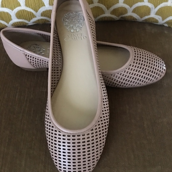 - Vince Camuto leather ballet flats - Picture 1 of 3